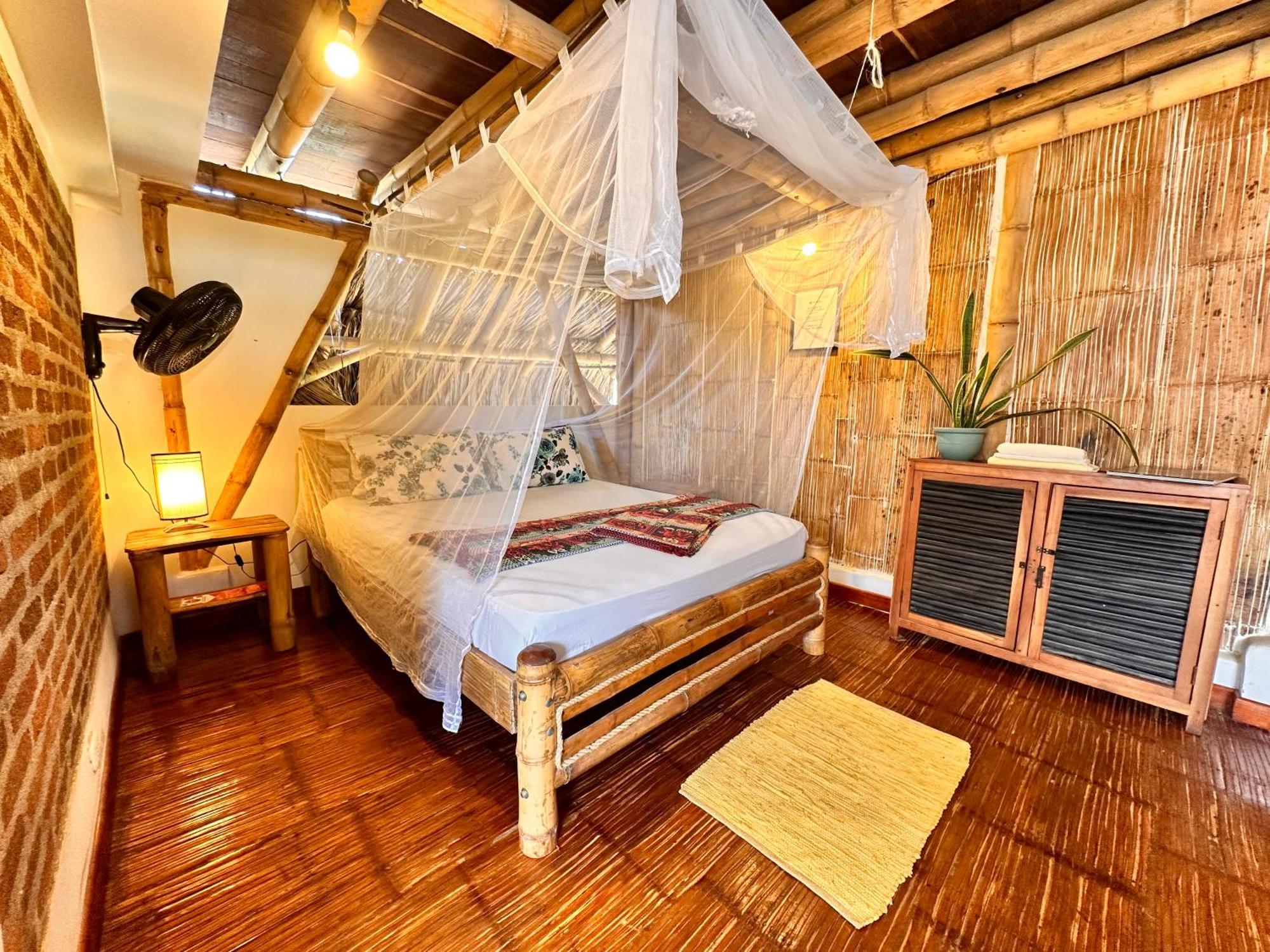 Hostal Bella Flor Palomino Esterno foto